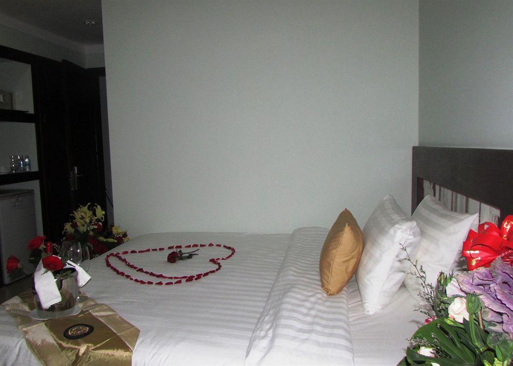 Sen Han Hotel Phnom Penh Exterior foto