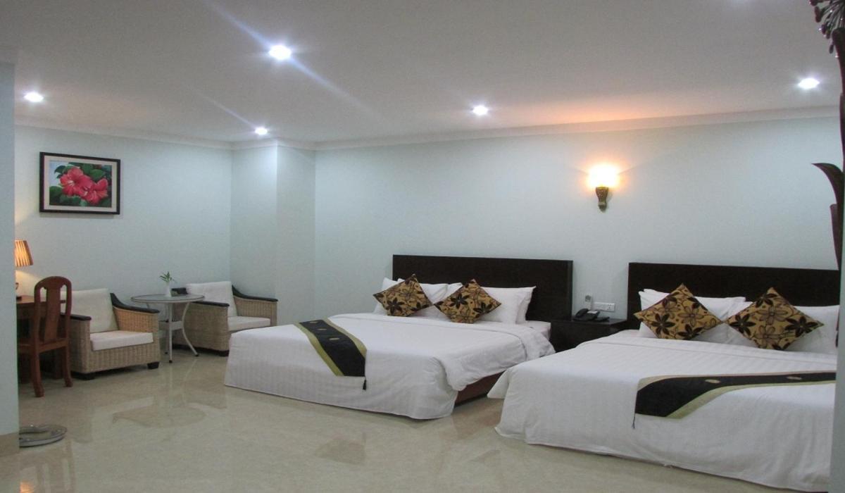 Sen Han Hotel Phnom Penh Exterior foto